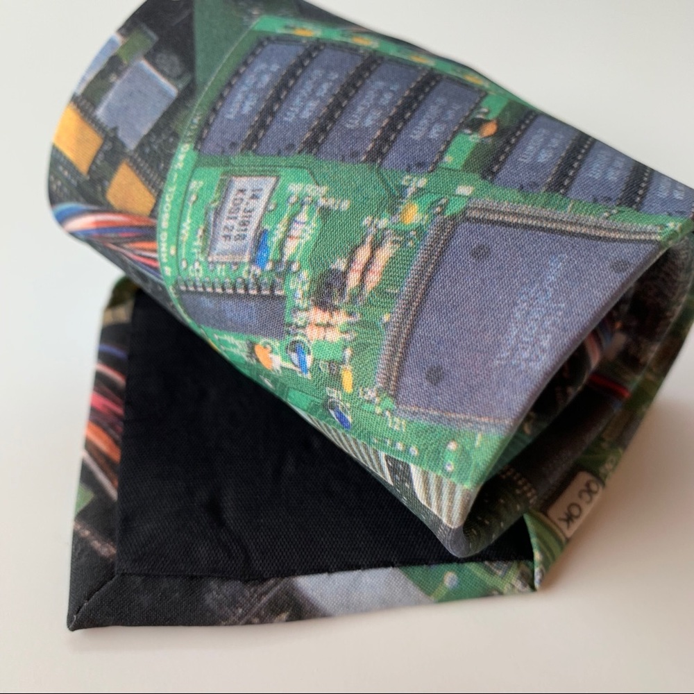 Ralph Marlin Computer Circuit Board Print Mens Tie - Picture 7 of 7